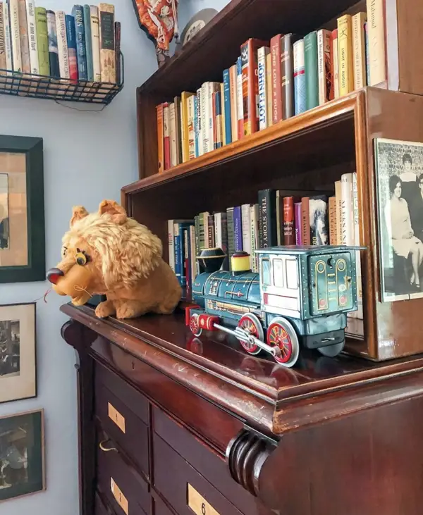 Экспозиция детских книг в музее Чуковского