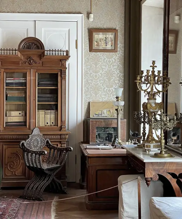 Личные вещи в доме-музее К.С. Станиславского