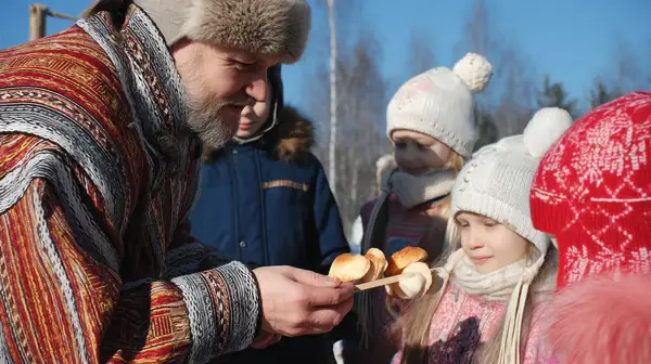 Дети на масленице в музее Еда Руси