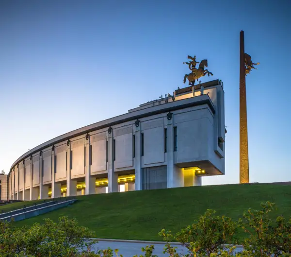 Экскурсия для школьников Подвиг народа и Оружие победы в Музее Победы на Поклонной горе
