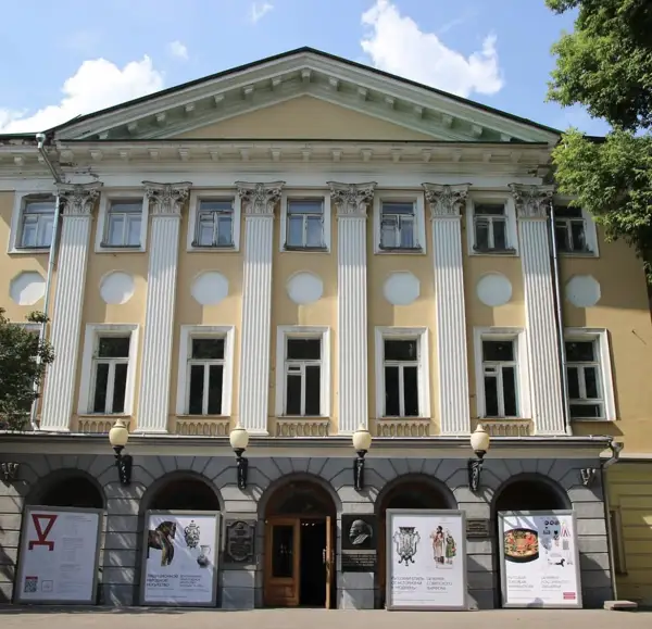 Экскурсия Русский дом в Музее декоративного искусства